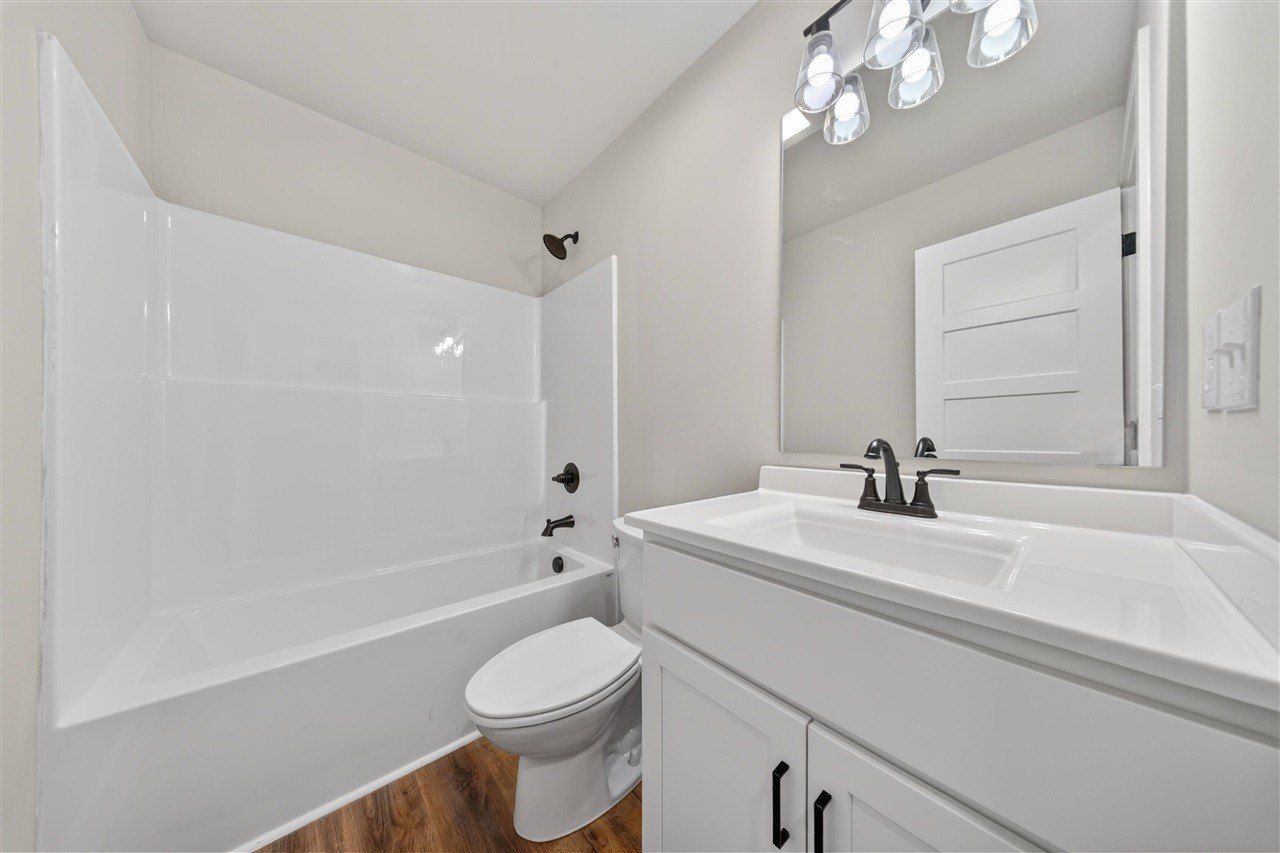 826 E 1St Street. Russellville, KY 42276