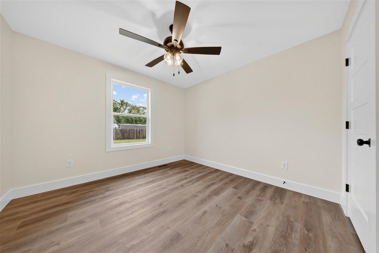 924 Sunset Lane. Russellville, KY 42276