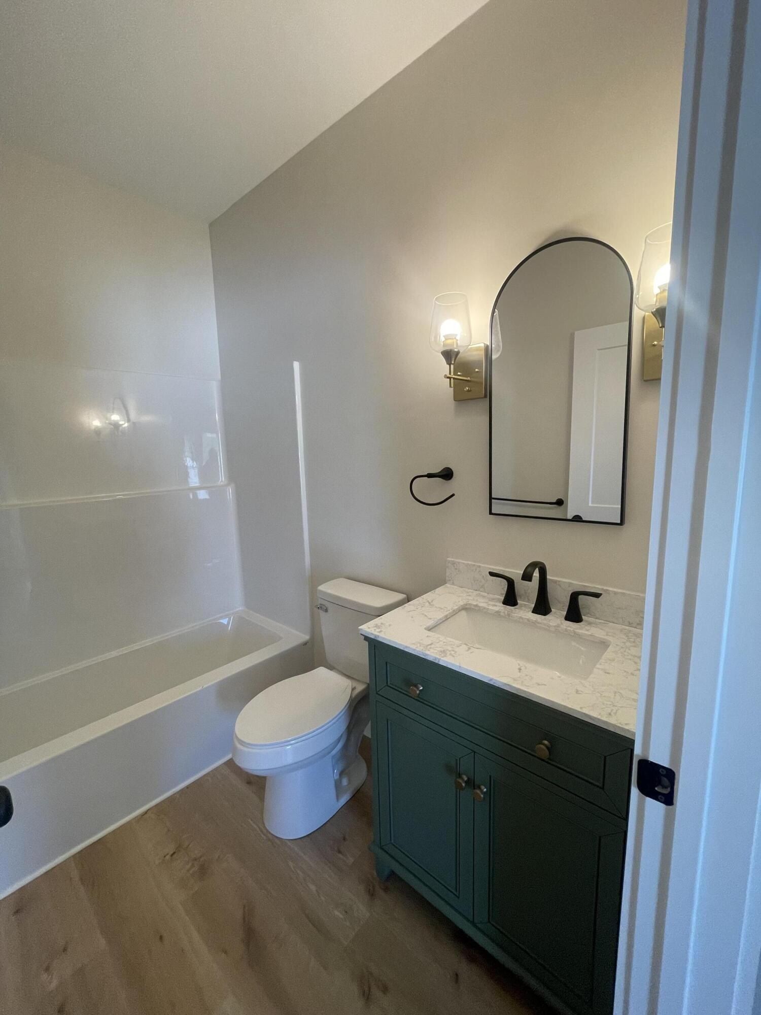 104 Cedarwood Drive. Lancaster, KY 40444