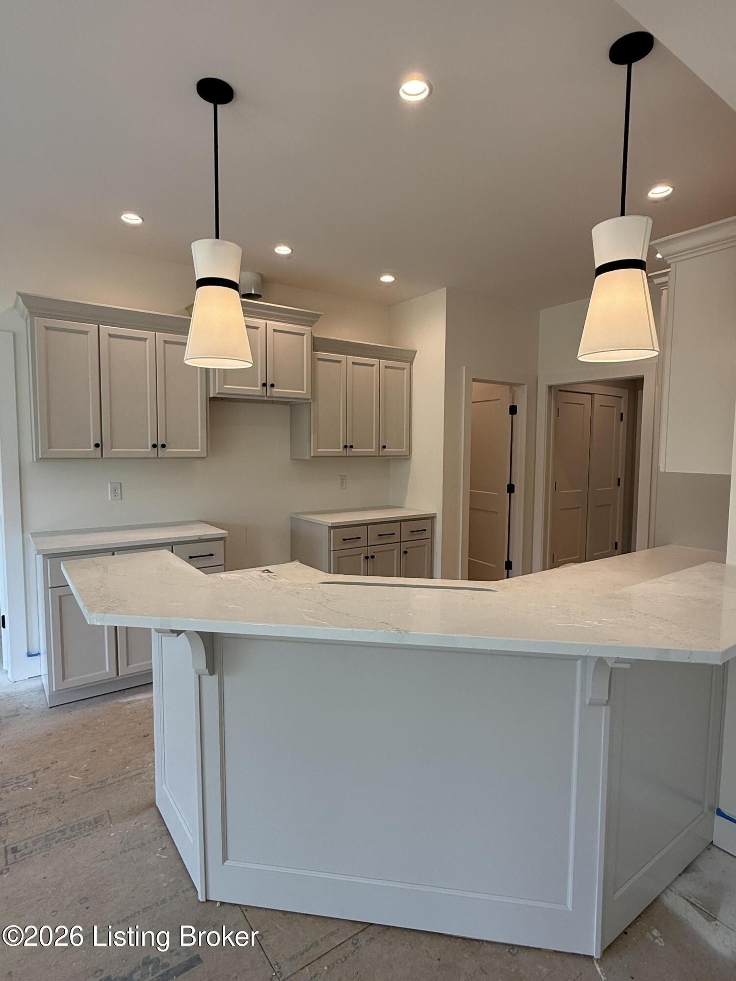 91 Commonwealth Ct. Crestwood, KY 40014