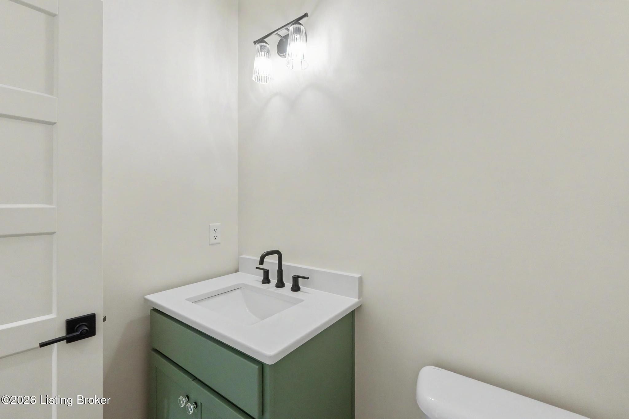 4007 Thomas Farm Dr. Louisville, KY 40299