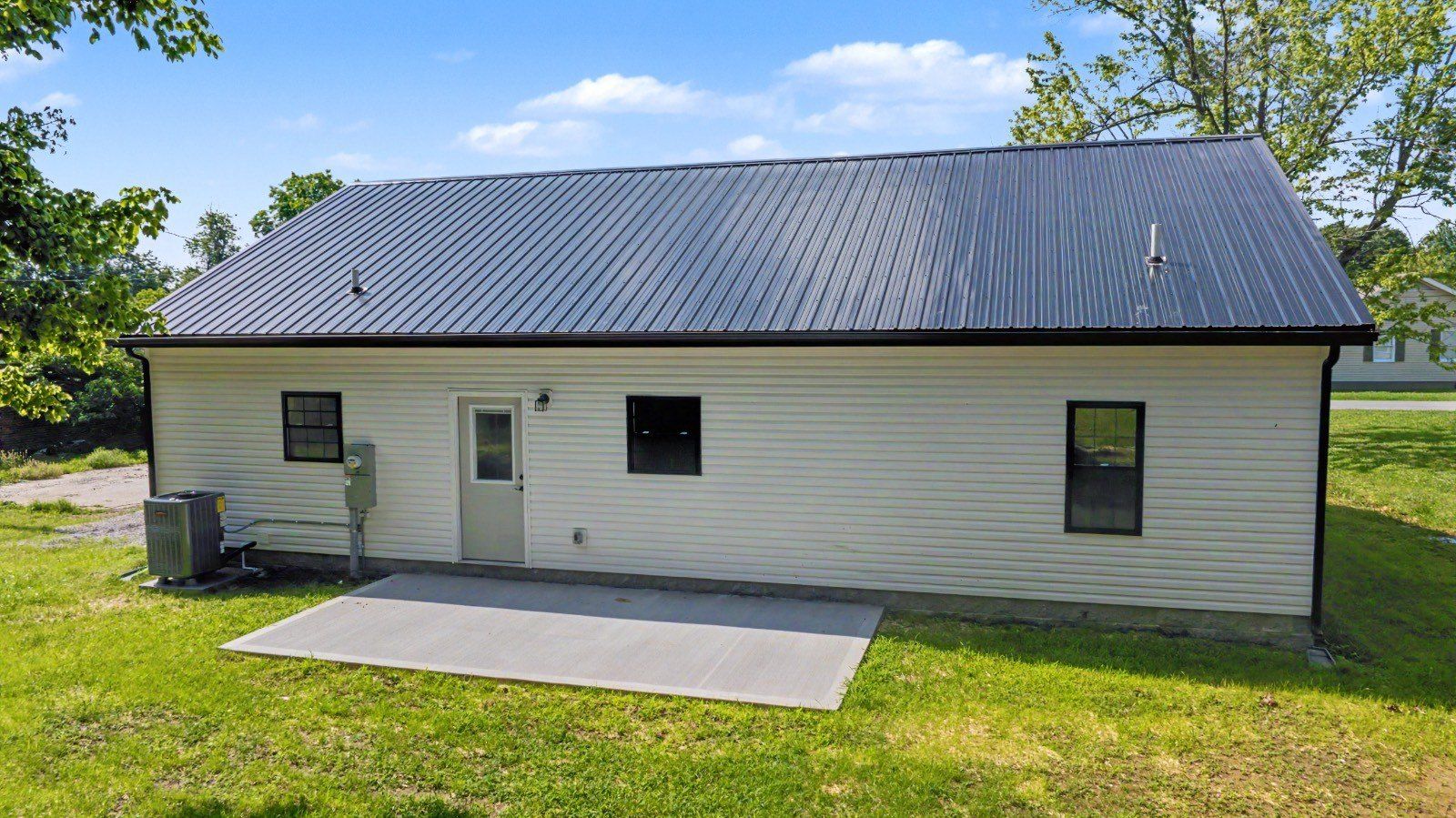 Clara St. Crofton, KY 42217