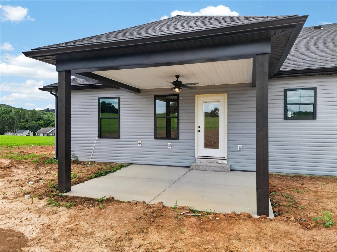 68 Head Lane. Russellville, KY 42276