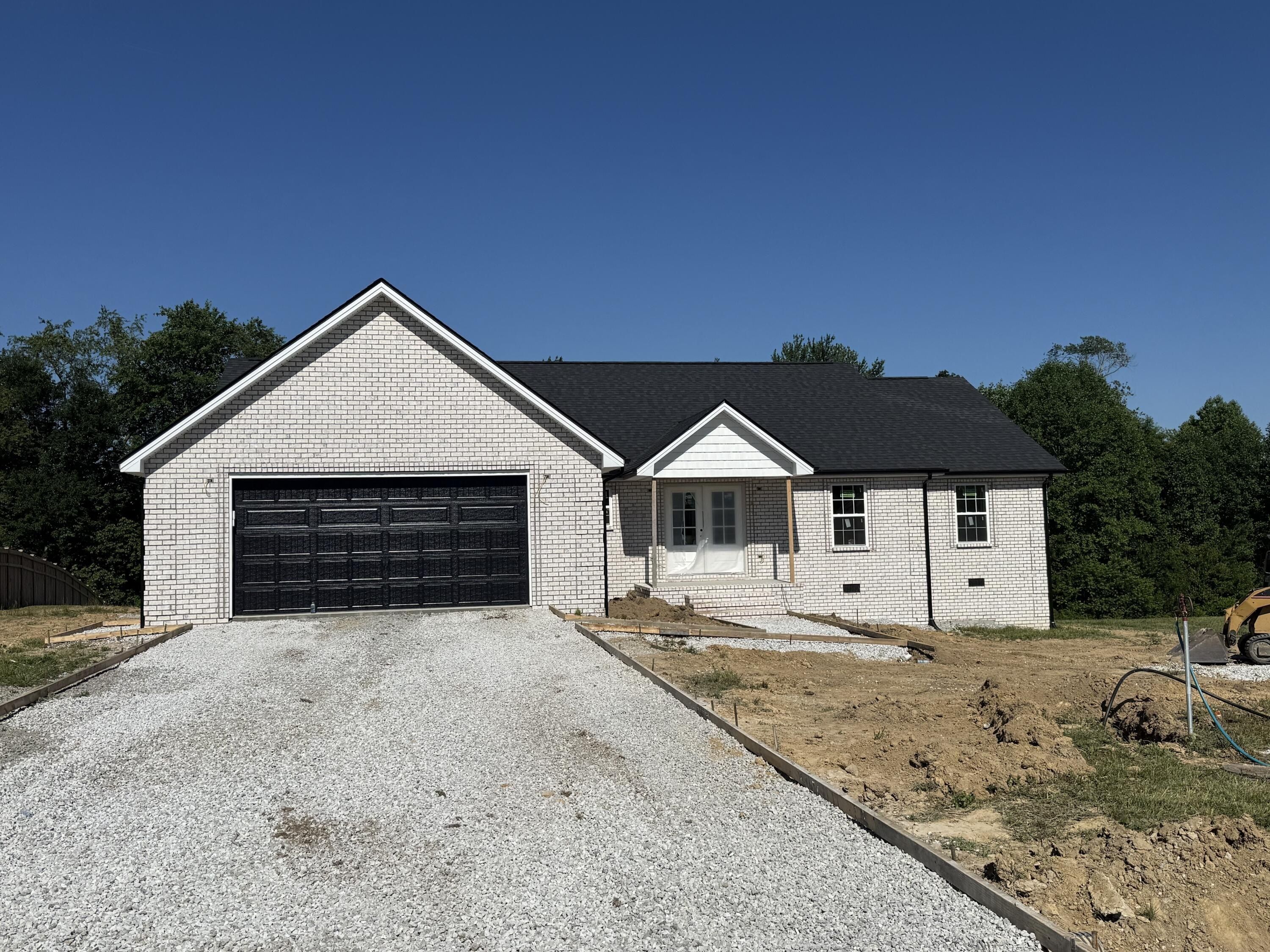 114 Jolynn Drive. London, KY 40744