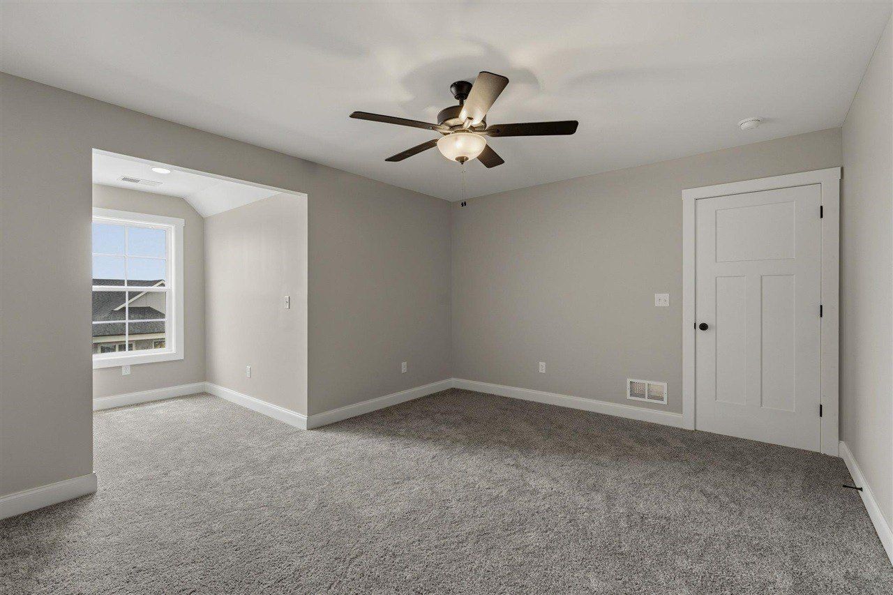 274 Townsend Way. Bowling Green, KY 42103
