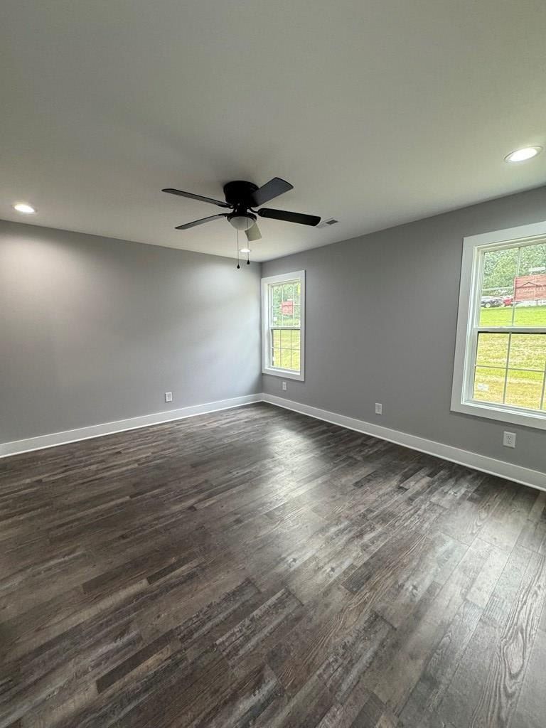 Hillview Dr. Cadiz, KY 42211