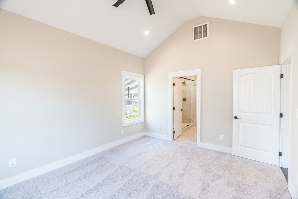 104 Bee Line Way. Trenton, KY 42286