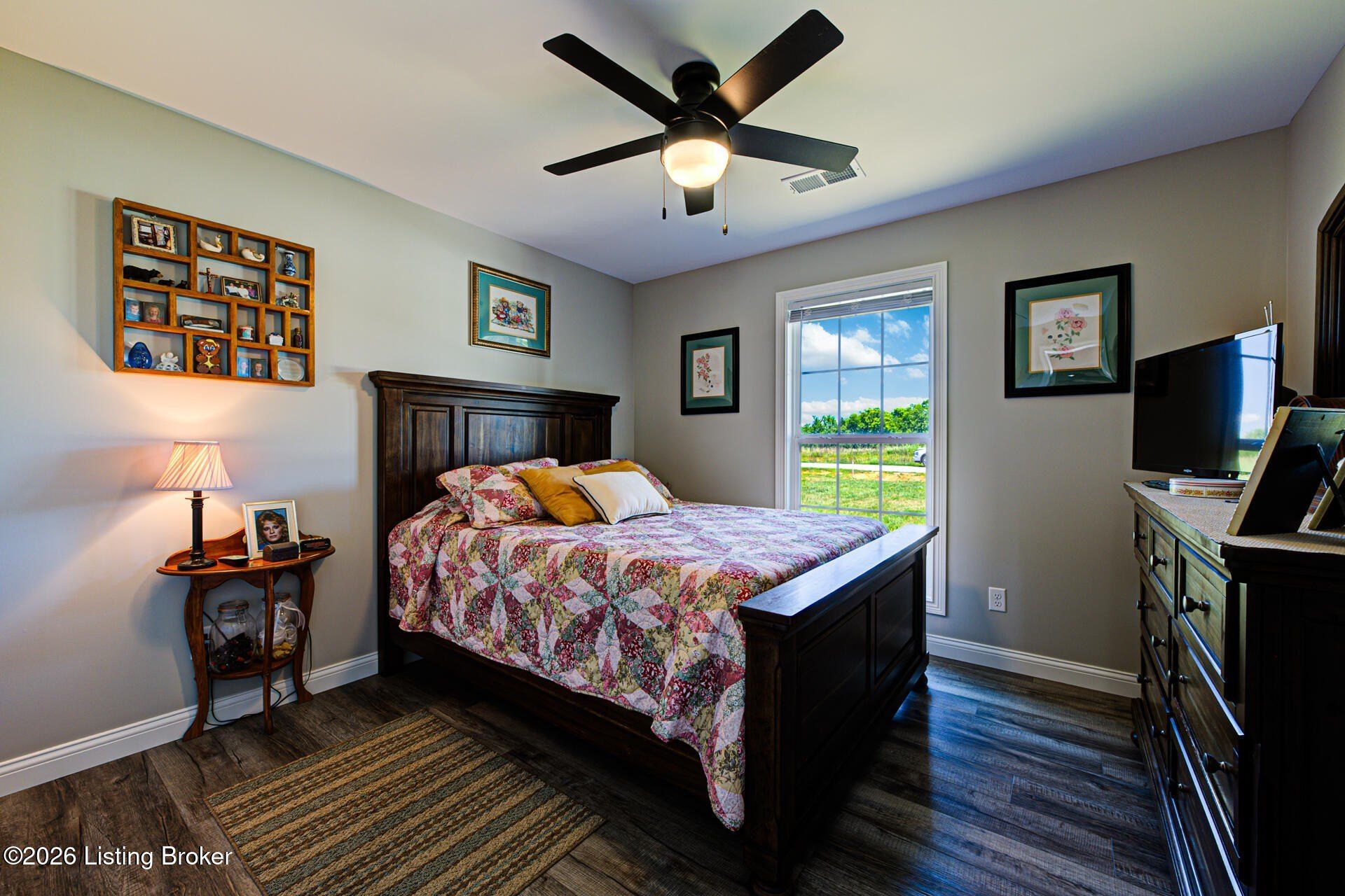 127 Hidden Valley Dr. Bardstown, KY 40004