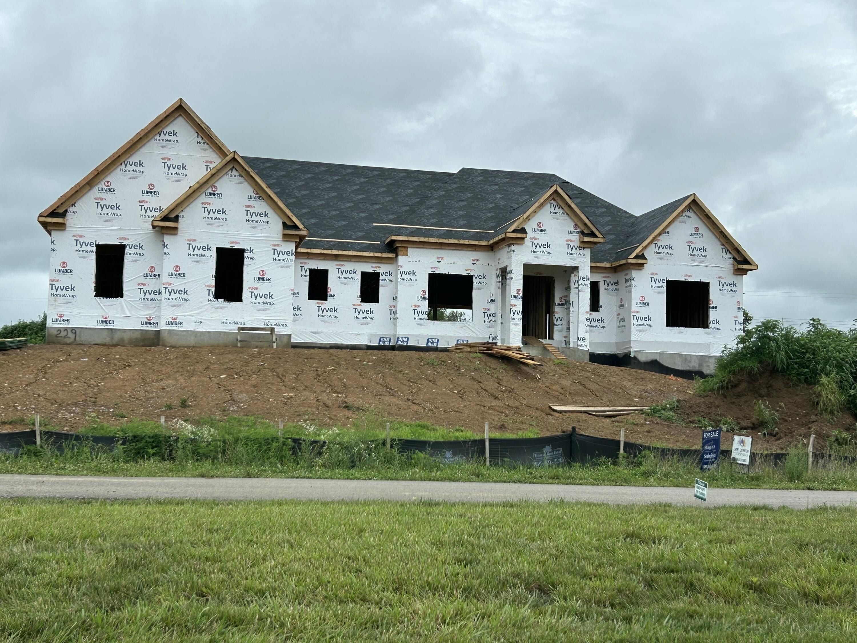 229 Doe Run Road. Nicholasville, KY 40356