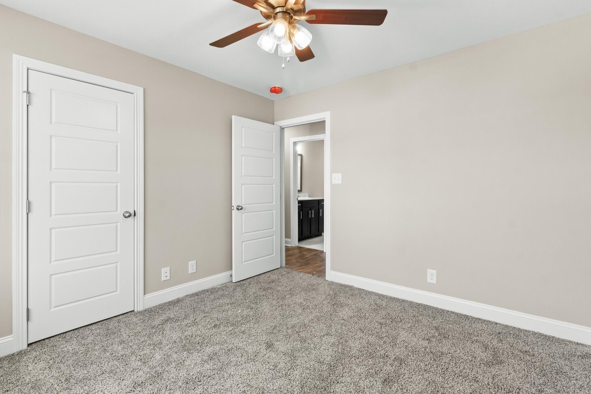 107 Kingston Court. Oak Grove, KY 42262