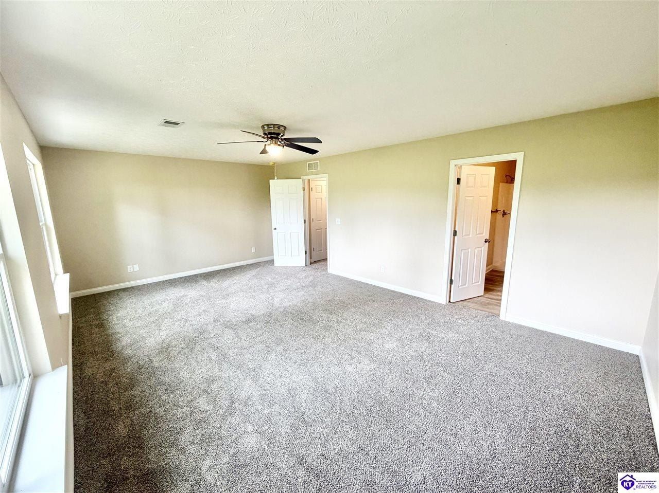 348350 Breckinridge Circle. Vine Grove, KY 40175