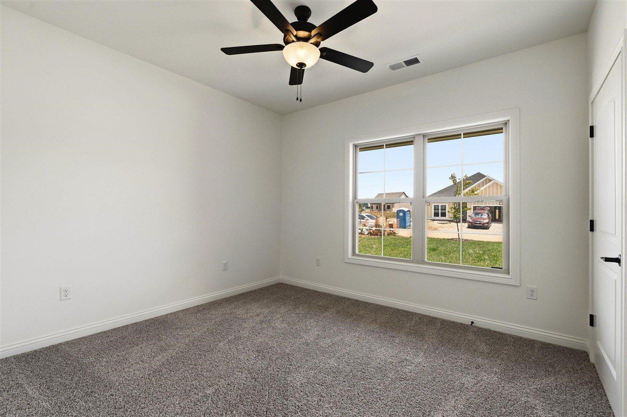2424 Ansbury Court. Bowling Green, KY 42101
