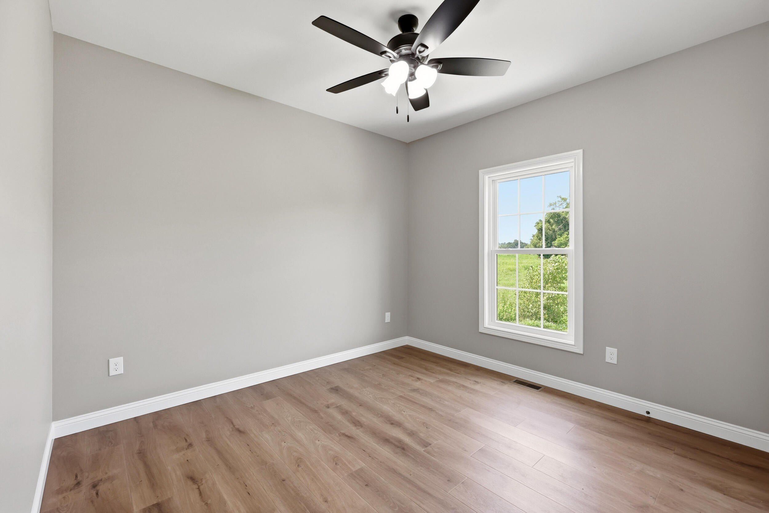 82 Temple Drive. Springfield, KY 40069