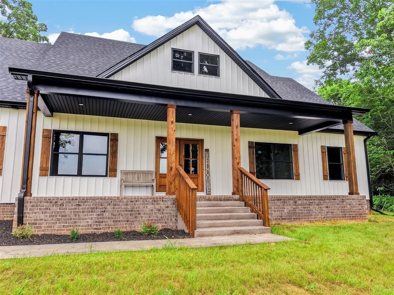 2228 Lawrence Road. Olmstead, KY 42265