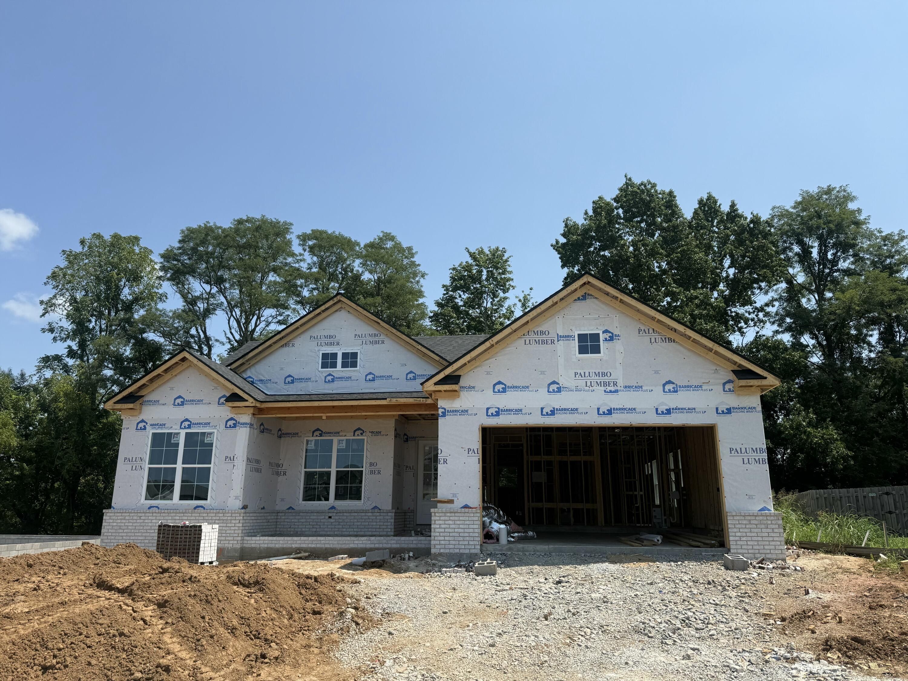 228 Krauss Drive. Nicholasville, KY 40356