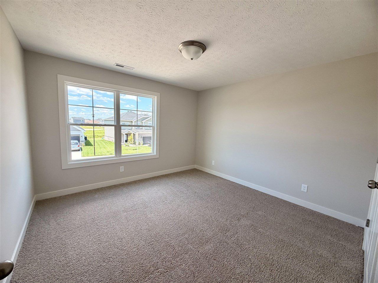 826 Anise Lane. Bowling Green, KY 42104