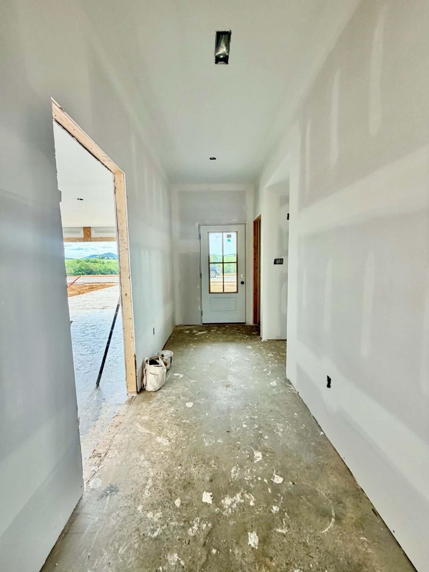 408 Lands End Drive. Berea, KY 40403