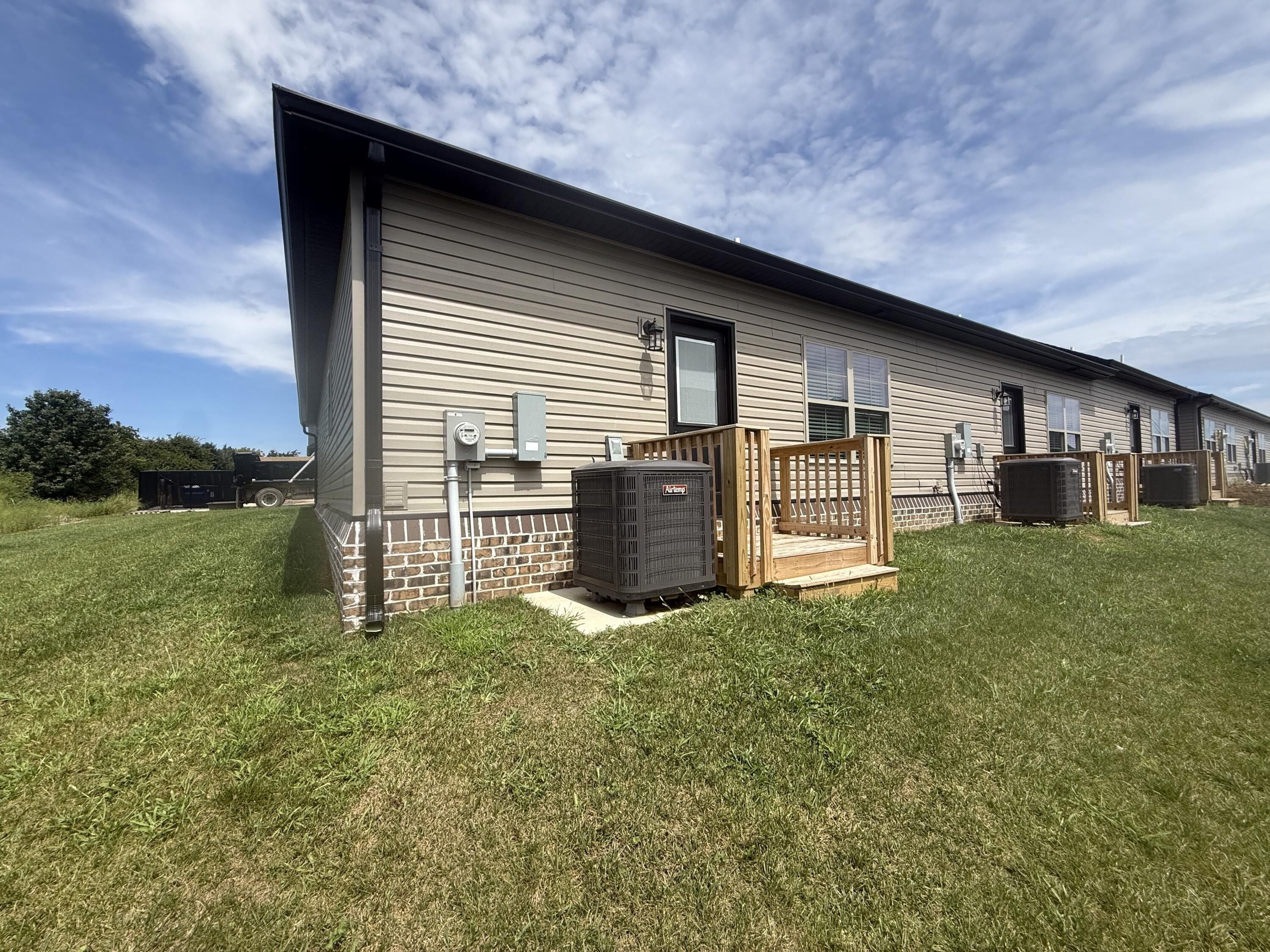 838 6 Ridgewood Drive. Berea, KY 40403