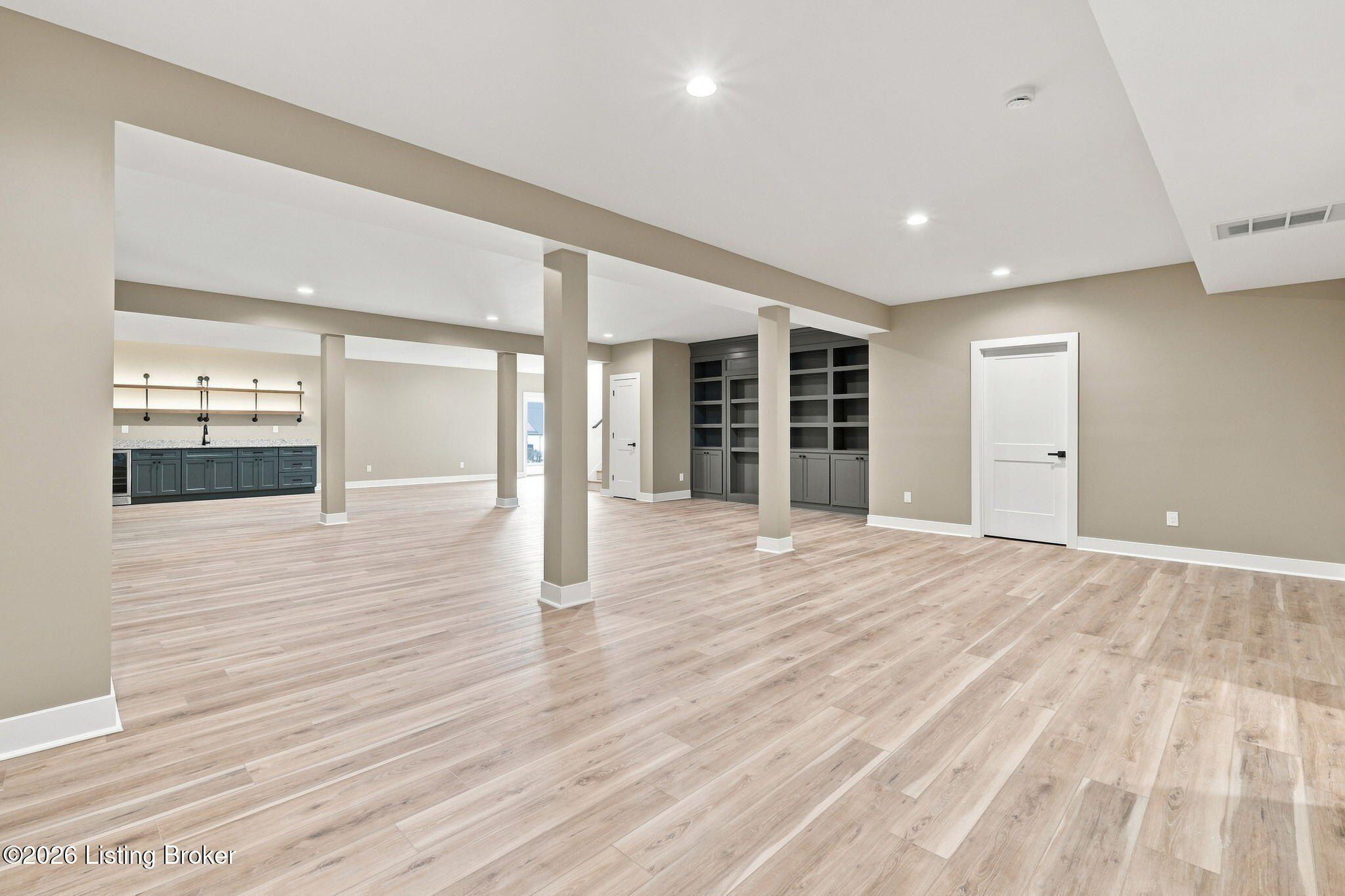 1507 Lincoln Hill Way. Louisville, KY 40245