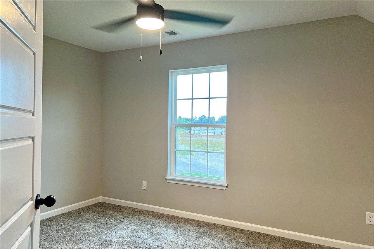 1101 Brook Court Lot 1. Franklin, KY 42134