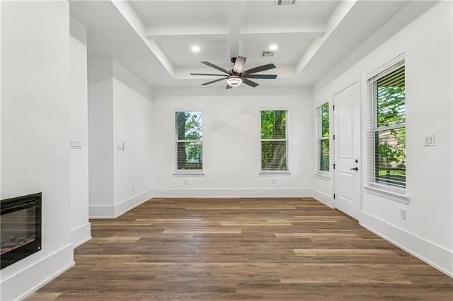 N Robertson Street. New Orleans, LA 70117