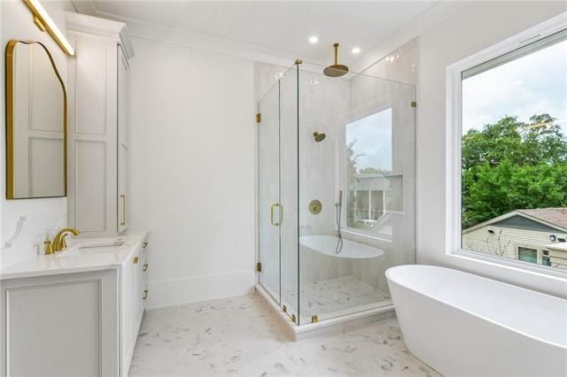 Betz Place. Metairie, LA 70005
