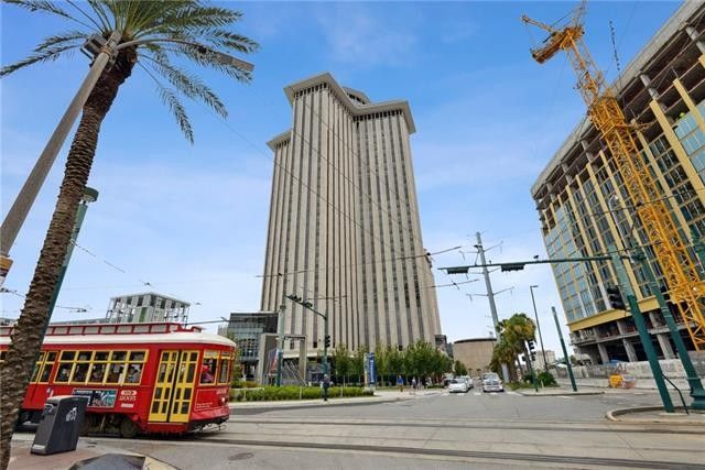 2 Canal Street. New Orleans, LA 70130