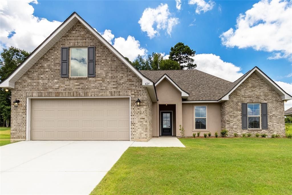 425 Hummingbird Lane. Princeton, LA 71067