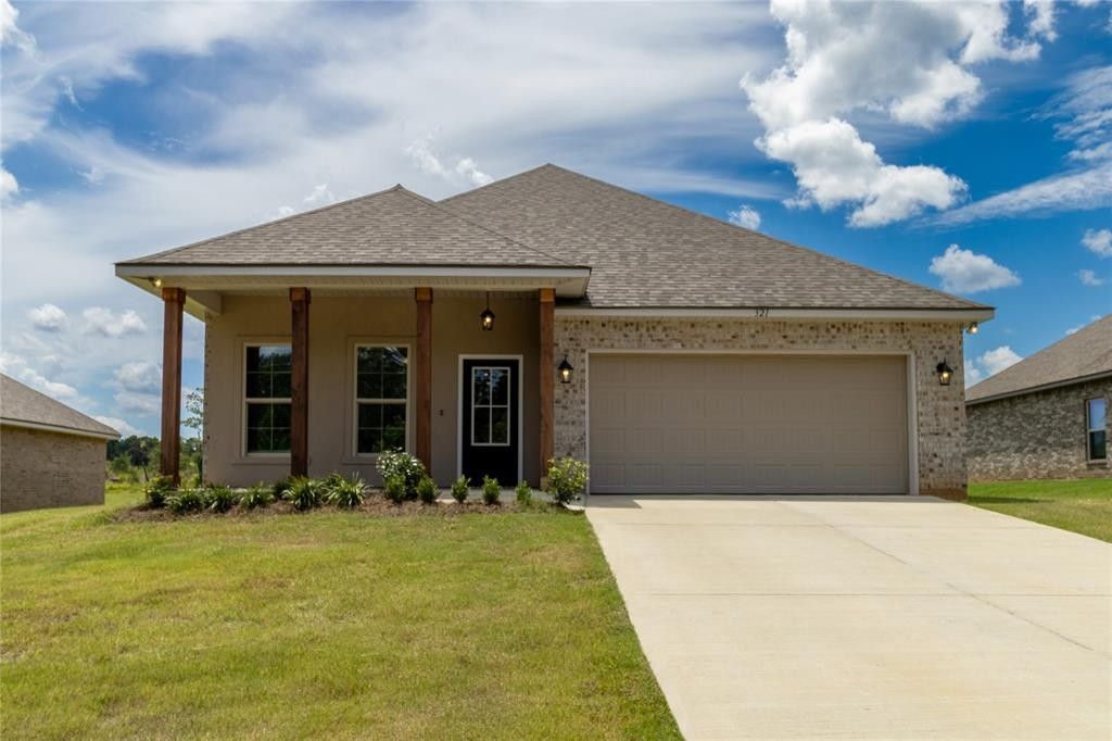 321 Hummingbird Lane. Princeton, LA 71067