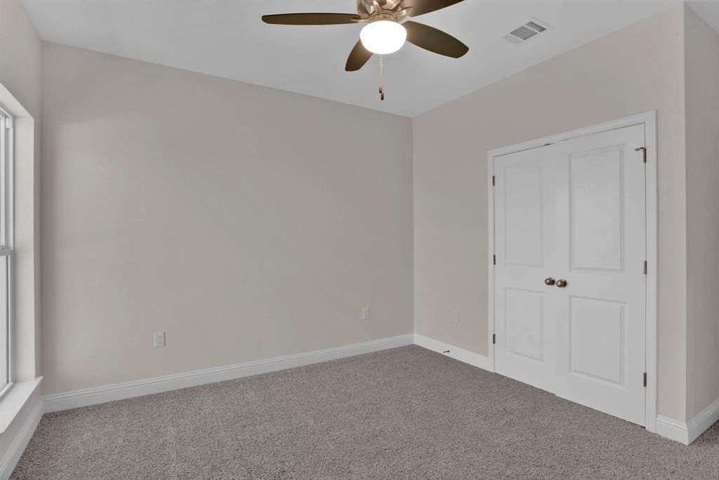 1210 Bayou Bay Court. Frierson, LA 71027