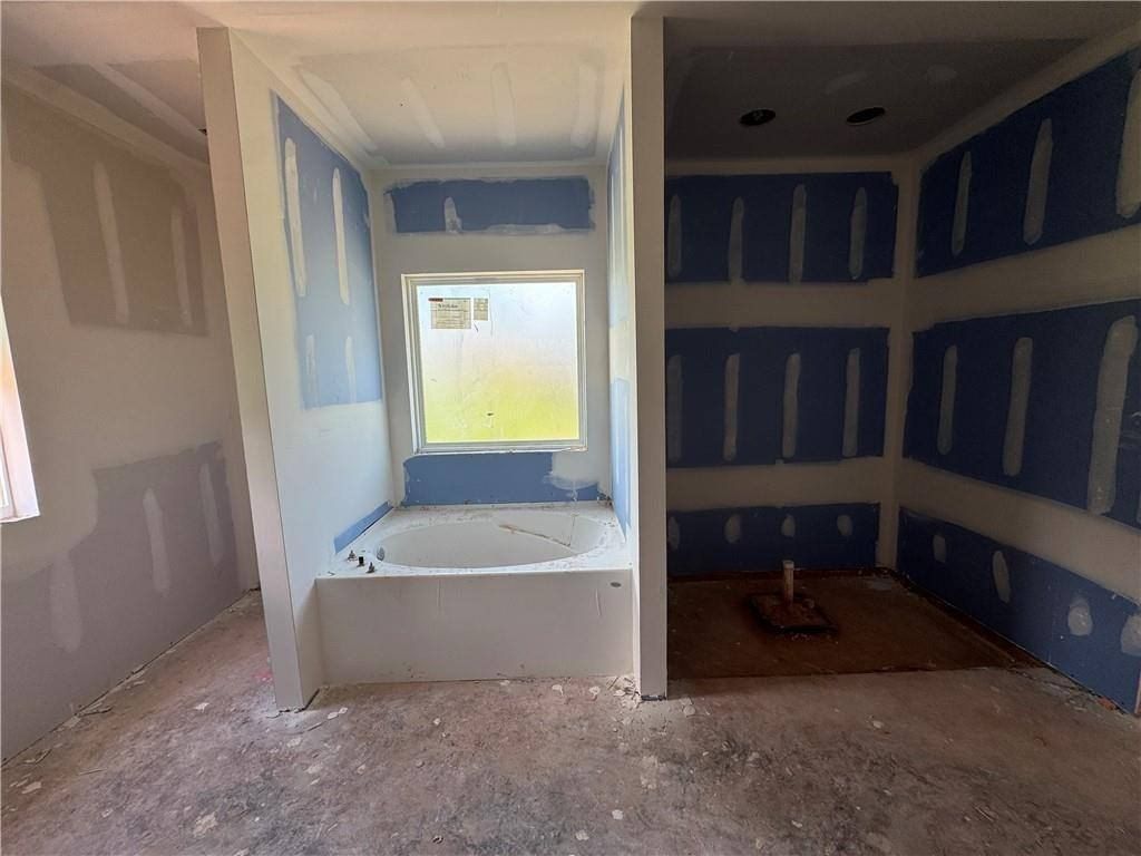 19522 Deerfield Loop. Loranger, LA 70446