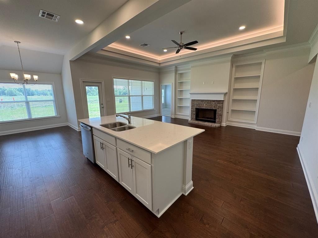 4149 Grassy Lake Drive. Bossier City, LA 71111