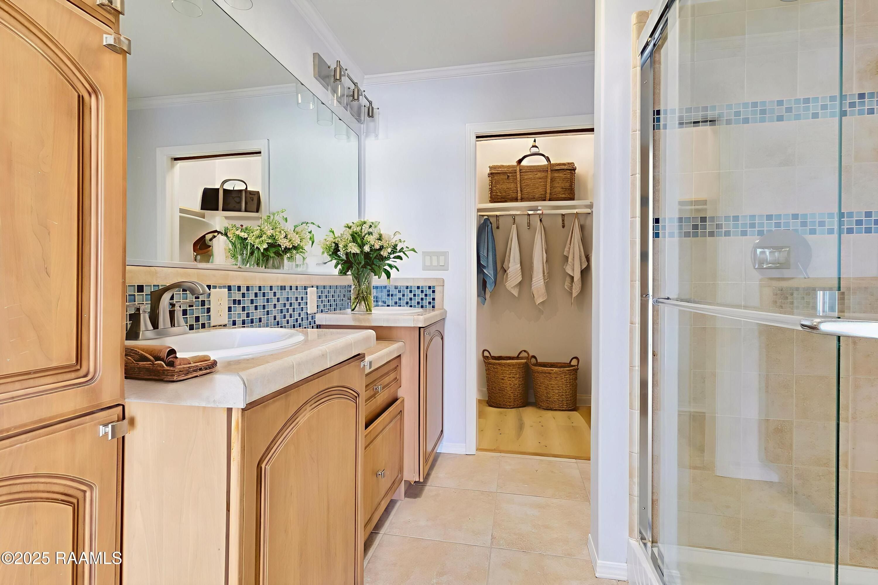 264 Oak Mnr Road. Rayne, LA 70578