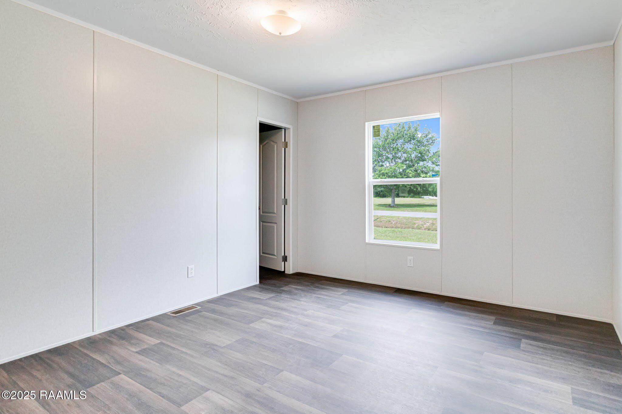 250 Oak Manor Road. Rayne, LA 70578