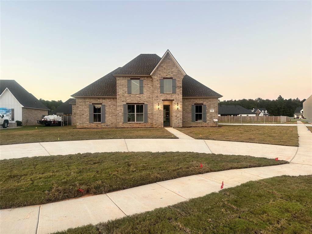 10 Forsythe. Haughton, LA 71037