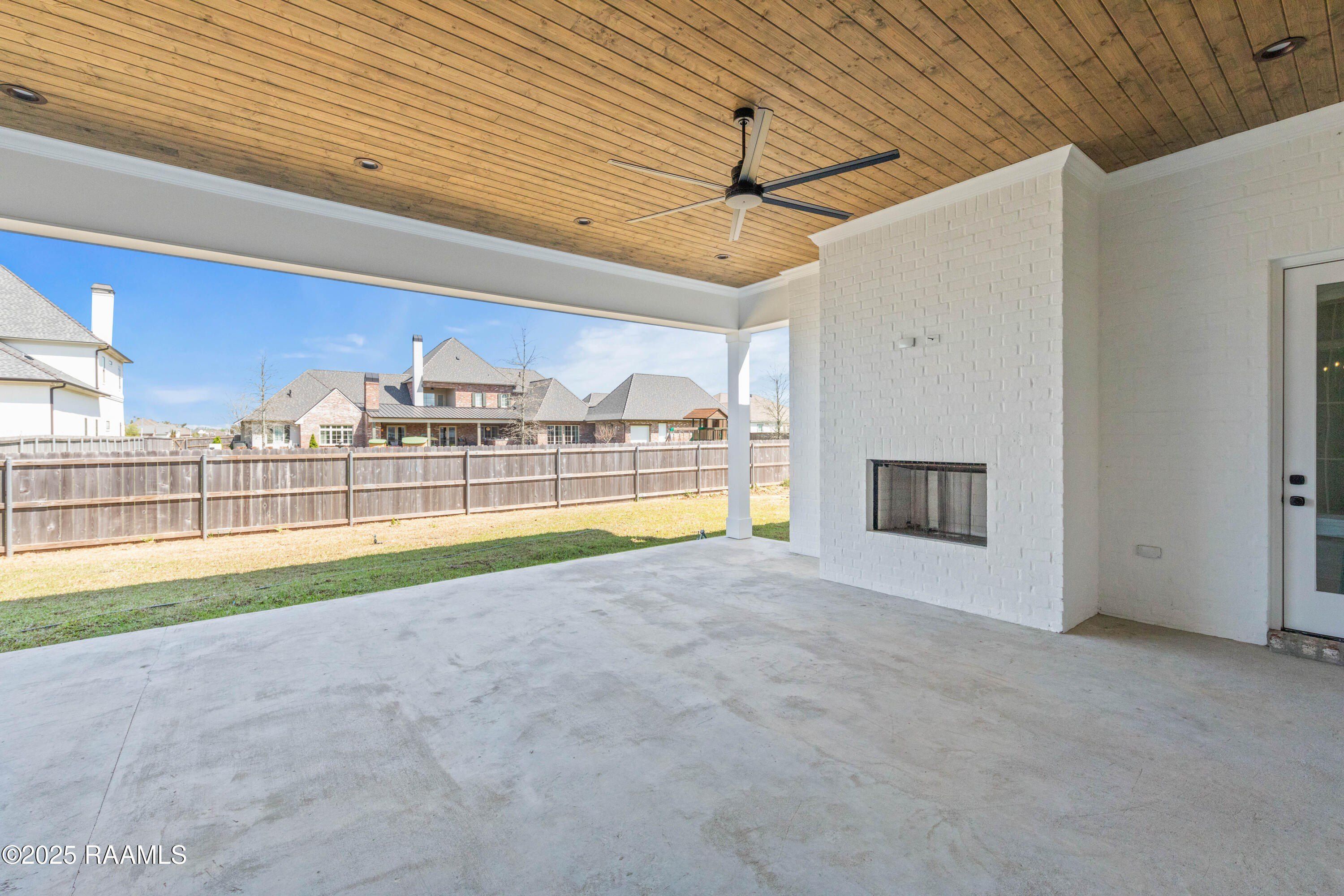 301 Gunter Grass Court. Lafayette, LA 70508