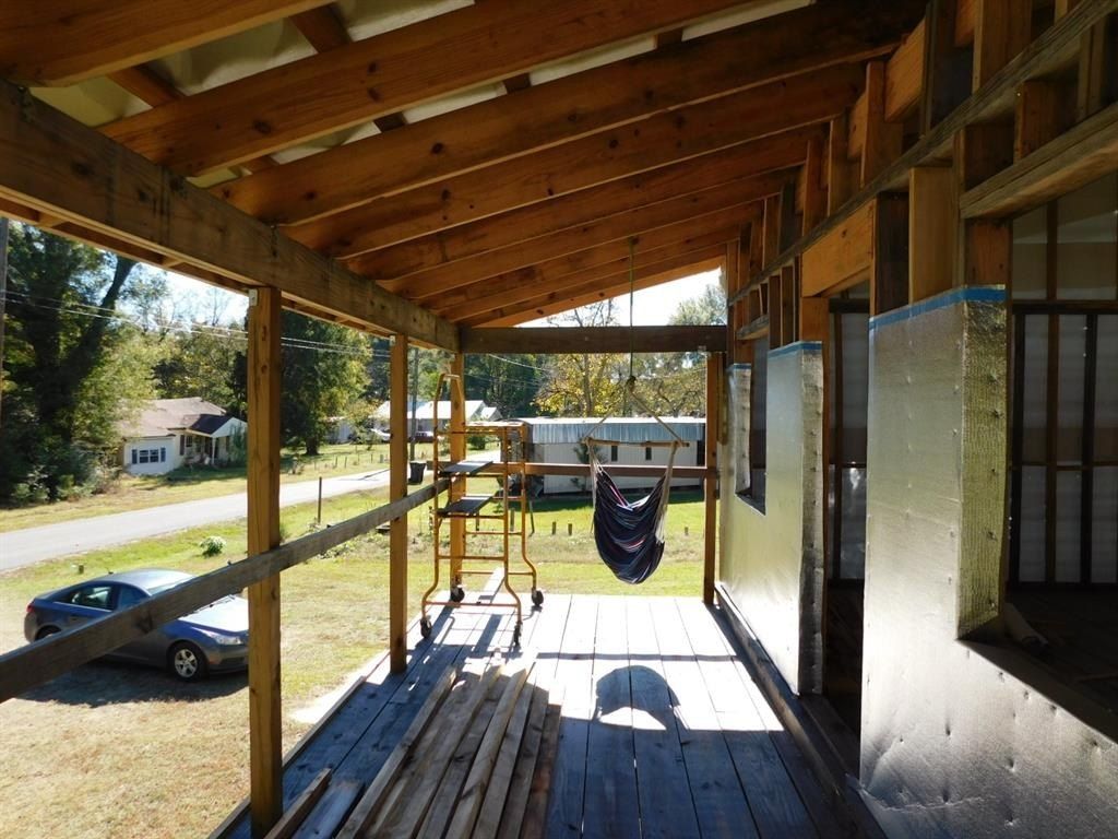 242 Crow. Cotton Valley, LA 71018