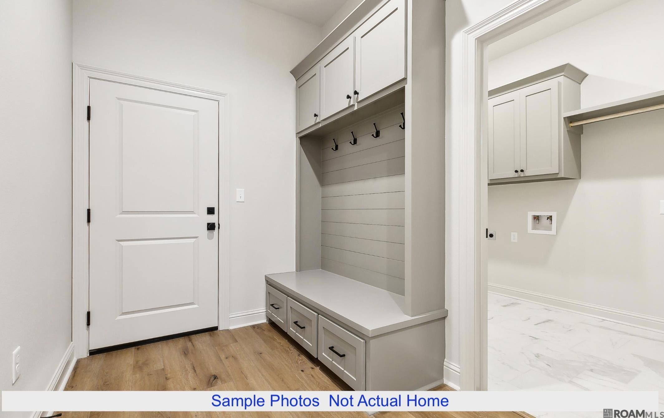 4063 Memorial Square. Zachary, LA 70791