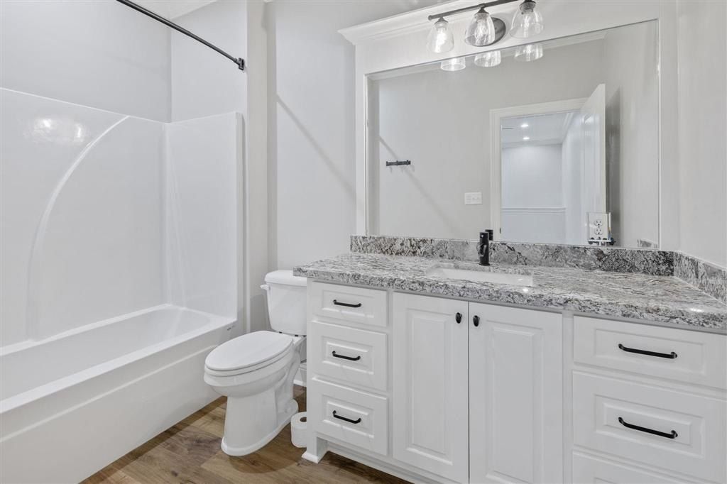 938 Northlake. Lake Charles, LA 70611