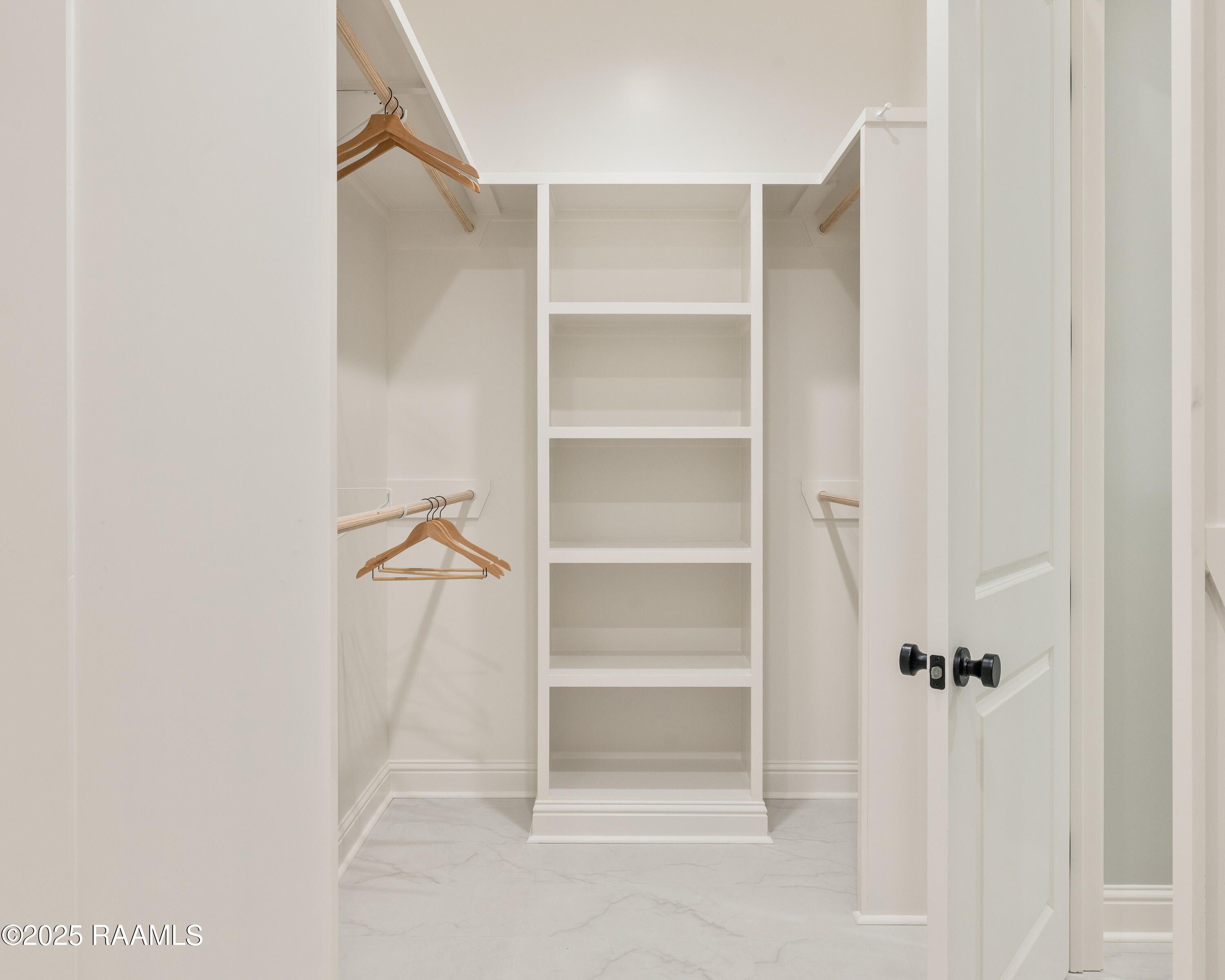 102 Sanctuary Lane. Lafayette, LA 70503