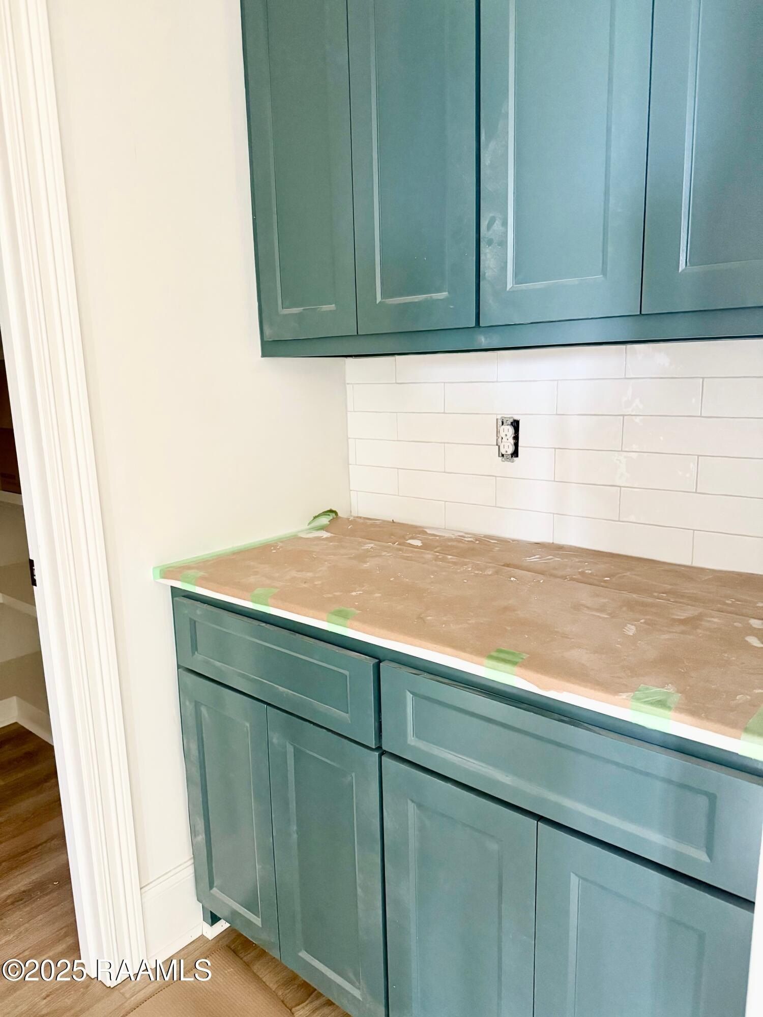 305 Grand Oak Drive. Broussard, LA 70518