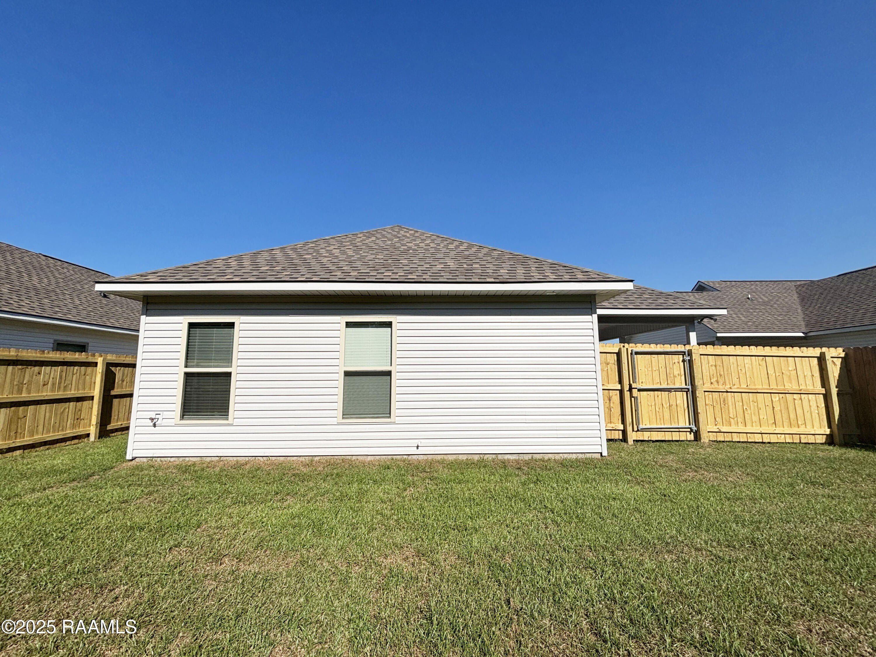 200 Parkington Court. Lafayette, LA 70507