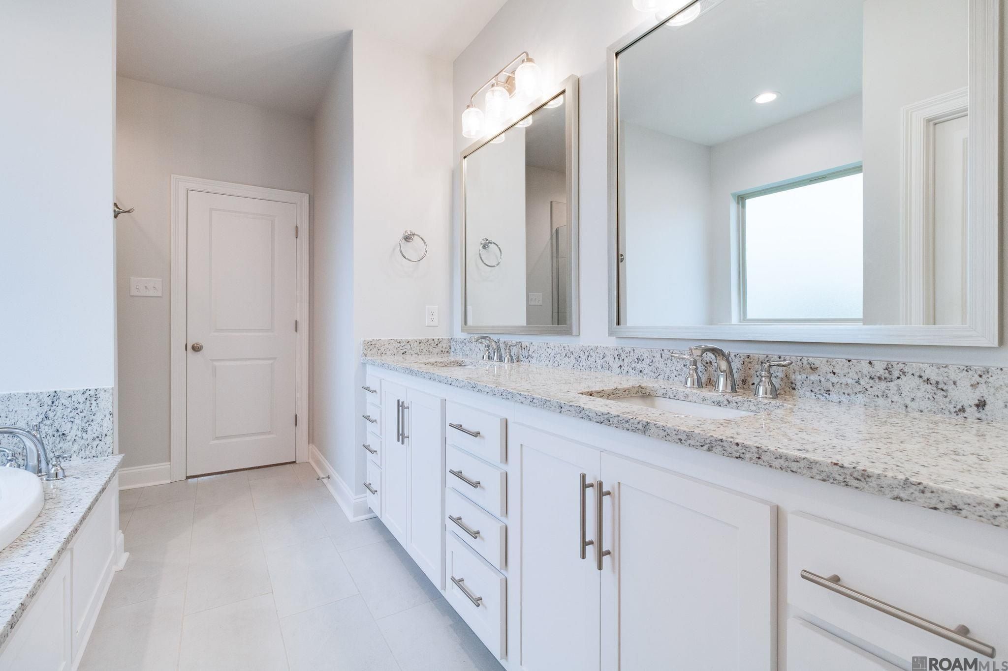 12071 Clare Ct. Geismar, LA 70734