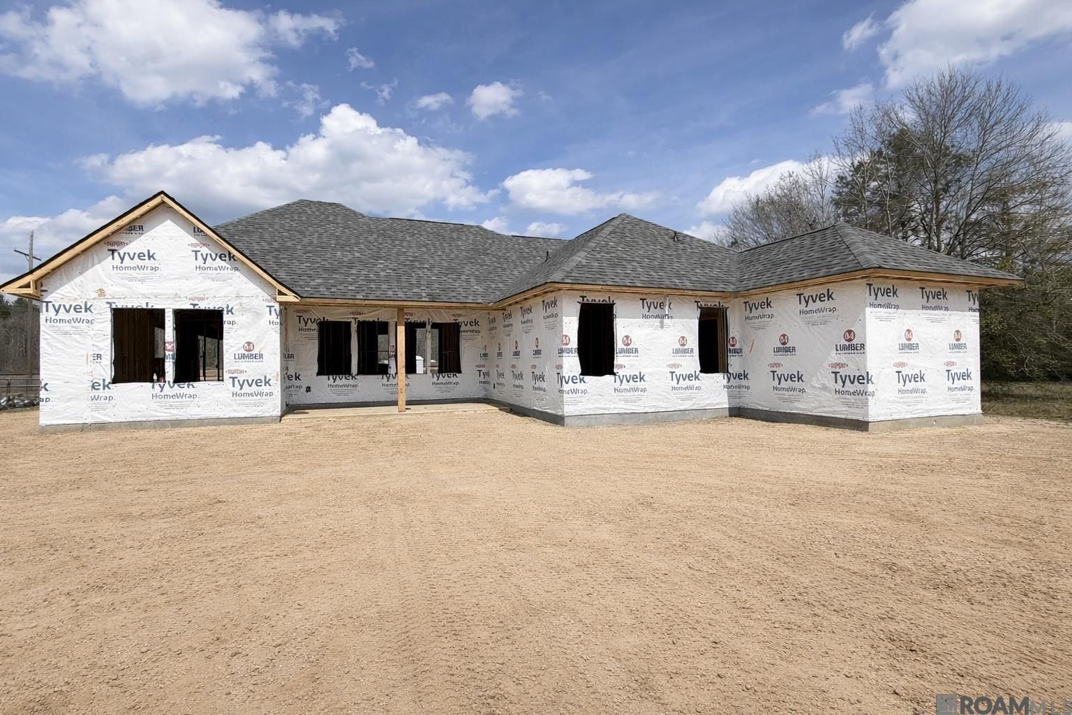 14468 Florida Blvd. Livingston, LA 70754