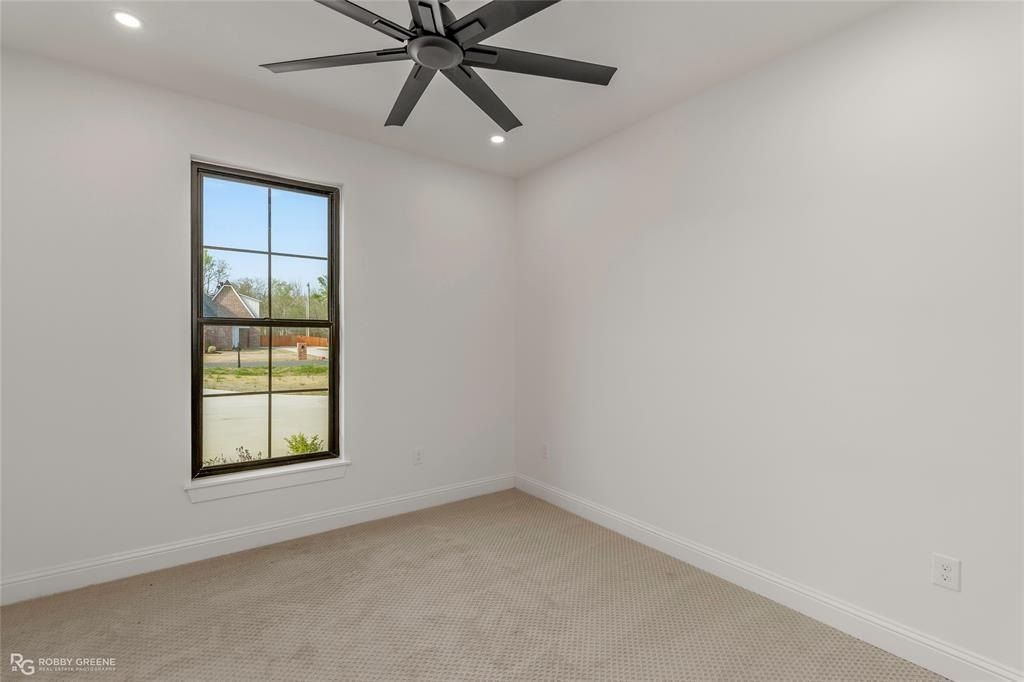 776 Duckwater Landing. Bossier City, LA 71111