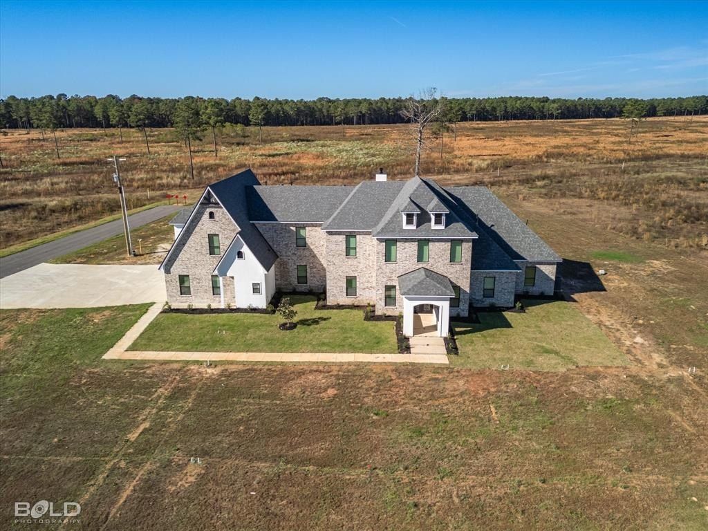 5115 Oaklawn Park Drive. Blanchard, LA 71107