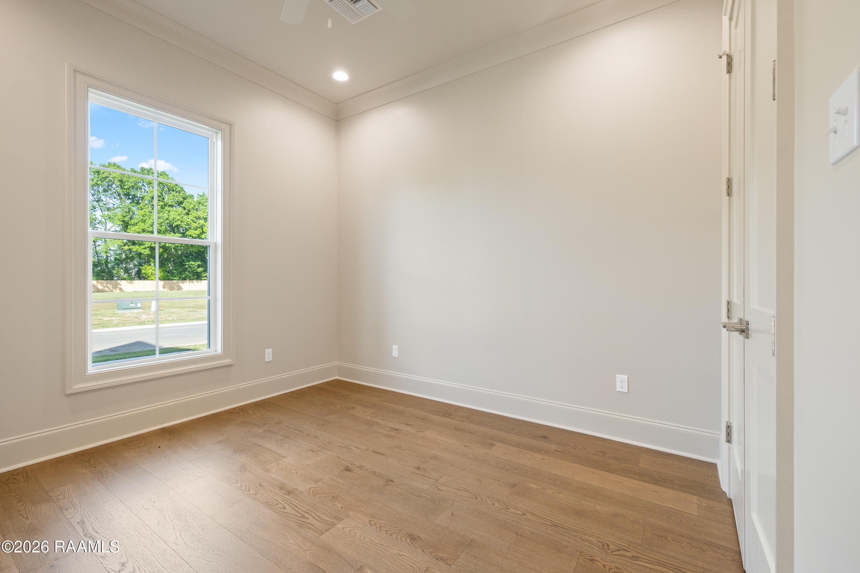 117 Leaning Oak Drive. Lafayette, LA 70508