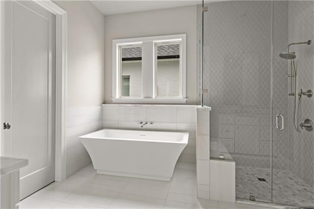 5044 Twin River Place. Covington, LA 70433