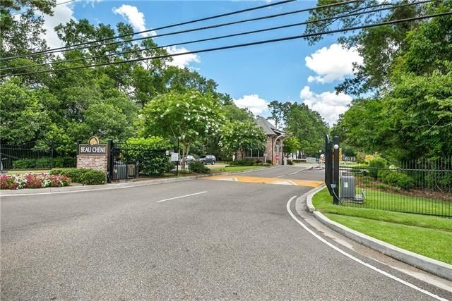 970 Marina Boulevard. Mandeville, LA 70471