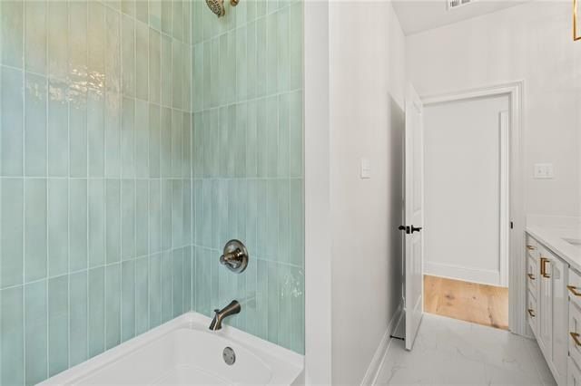 2049 White Dove Drive. Madisonville, LA 70447